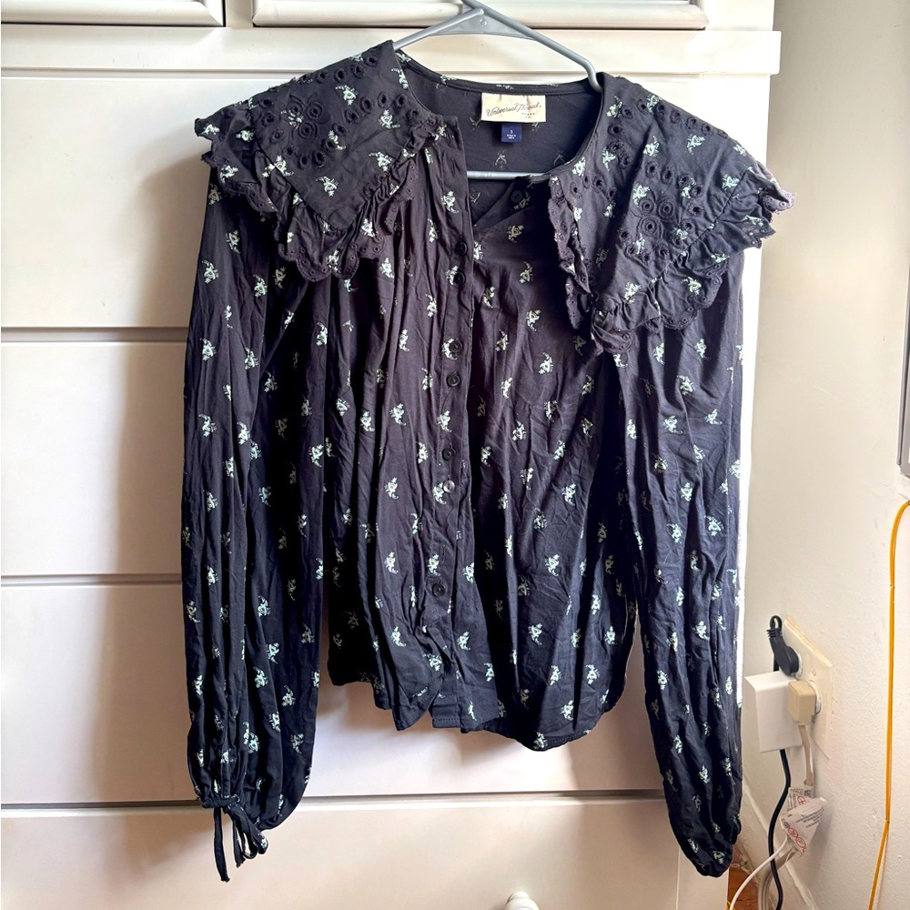 navy Floral Eyelet embroidered collared longsleeve blouse